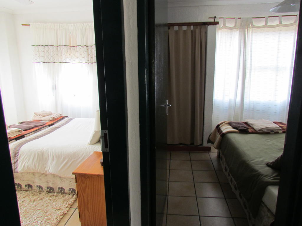 Вилла Pumula Guest Farm Фурисбург Экстерьер фото